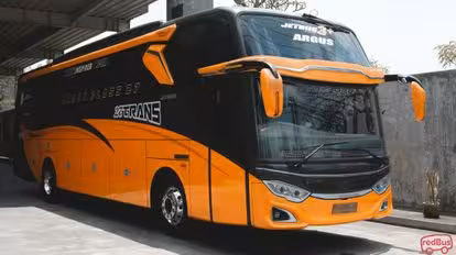 27 Trans Bus-Front Image