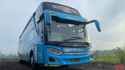 BEsT Premium Bus-Front Image