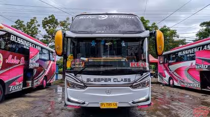 Metro Permai Bus-Front Image