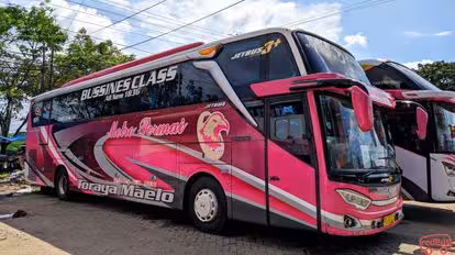 Metro Permai Bus-Front Image