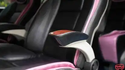 Pasteur Trans Bus-Amenities Image