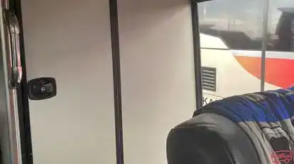 Haryanto Bus-Amenities Image
