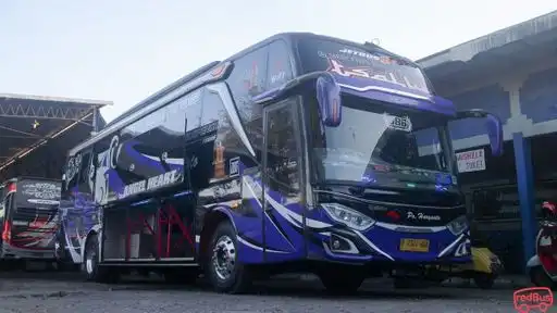 Haryanto Bus-Front Image