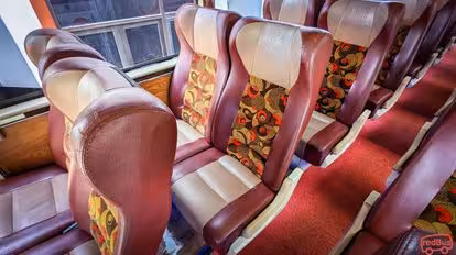 SAN Bus-Seats Image