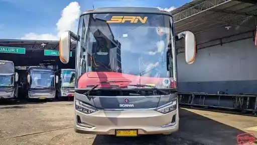 SAN Bus-Front Image