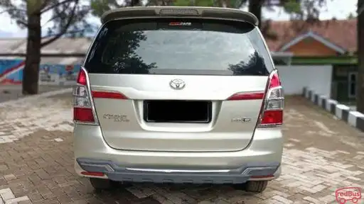 Armadhani Trans Bus-Front Image