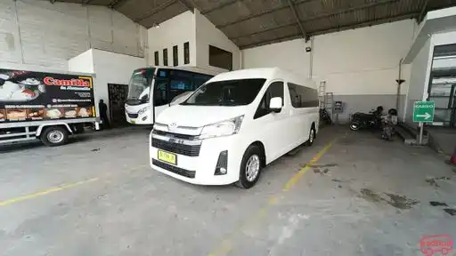 Joglosemar Bus-Front Image