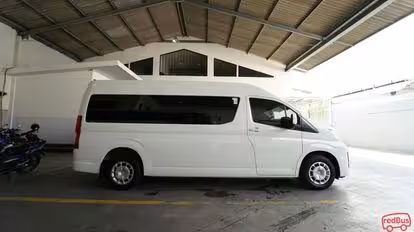 Joglosemar Bus-Side Image