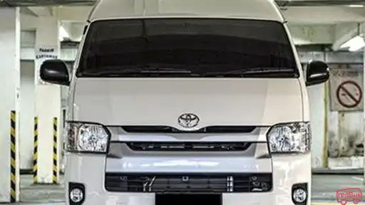 Tamara Travel Bus-Front Image