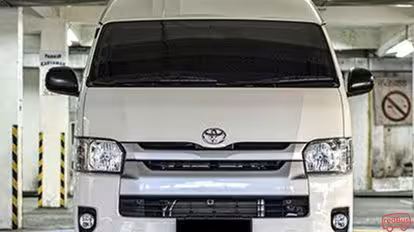 Tamara Travel Bus-Front Image
