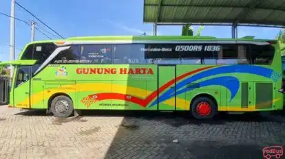 Gunung Harta Solutions Bus-Side Image