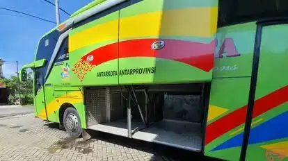 Gunung Harta Solutions Bus-Side Image