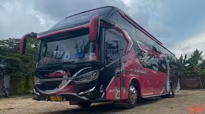 Sahaalah Bus-Side Image