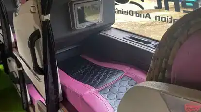 Sahaalah Bus-Seats Image