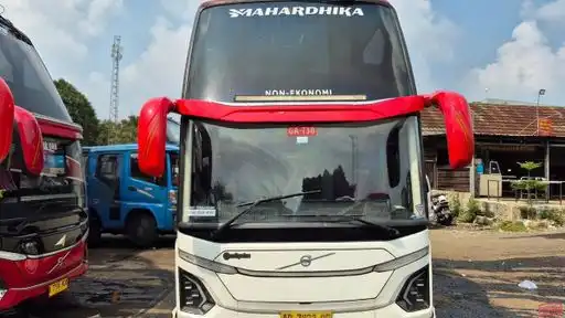 Mahardhika Bus-Front Image