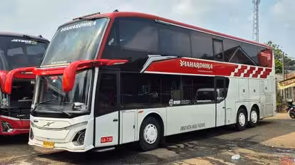 Mahardhika Bus-Front Image