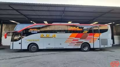 Eka Bus-Side Image