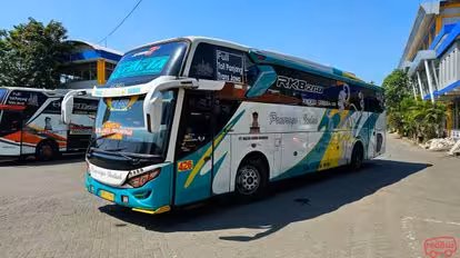 Ponorogo Indah Bus-Side Image