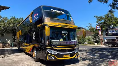 Agung Sejati Bus-Side Image