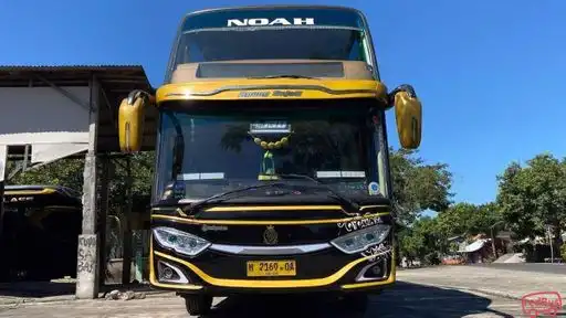 Agung Sejati Bus-Front Image