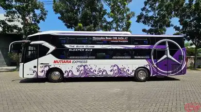 Mutiara Express Bus-Side Image