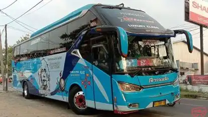 Armada Jaya Perkasa Bus-Front Image