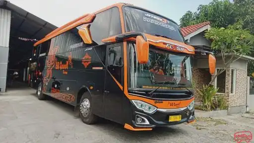 Brave Bus-Front Image