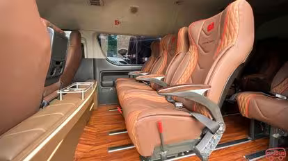 Gracias Shuttle Bus-Seats Image