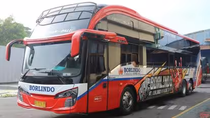 Borlindo Bus-Front Image