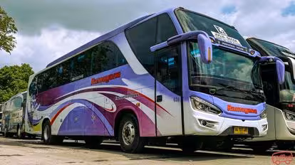 Ramayana Banyumanik Bus-Side Image