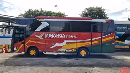 Minanga Express Bus-Side Image