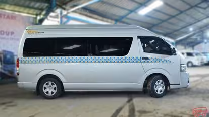Royal Shuttle Bus-Side Image
