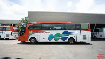 Kramat Djati Bus-Side Image