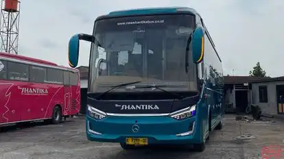 New Shantika Bus-Front Image