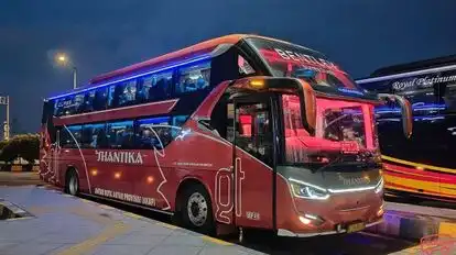 New Shantika Bus-Side Image