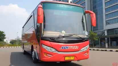 Adibuzz Bus-Front Image