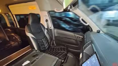 Royal Shuttle Bus-Seats Image