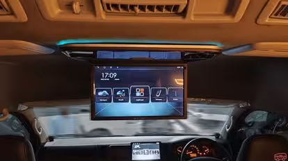 Royal Shuttle Bus-Amenities Image
