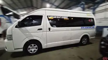 Royal Shuttle Bus-Side Image