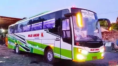 Maju Lancar Jombor Bus-Front Image