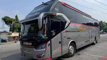 Al Hijrah Bus-Front Image