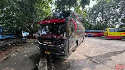 Al Hijrah Bus-Front Image