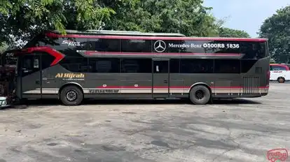 Al Hijrah Bus-Side Image