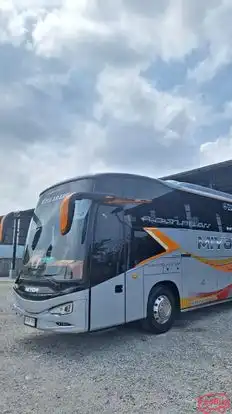 Miyor Bus-Front Image