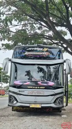 Miyor Bus-Front Image