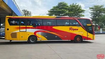 PO Riyan Bus-Front Image