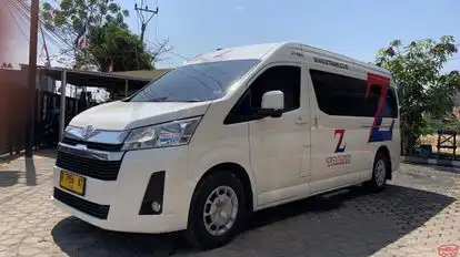 ZTRANS Bus-Front Image