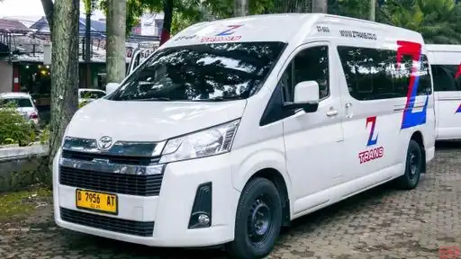 ZTRANS Bus-Front Image