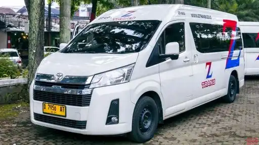 ZTRANS Bus-Front Image