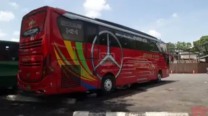 Gunung Harta Bus-Side Image